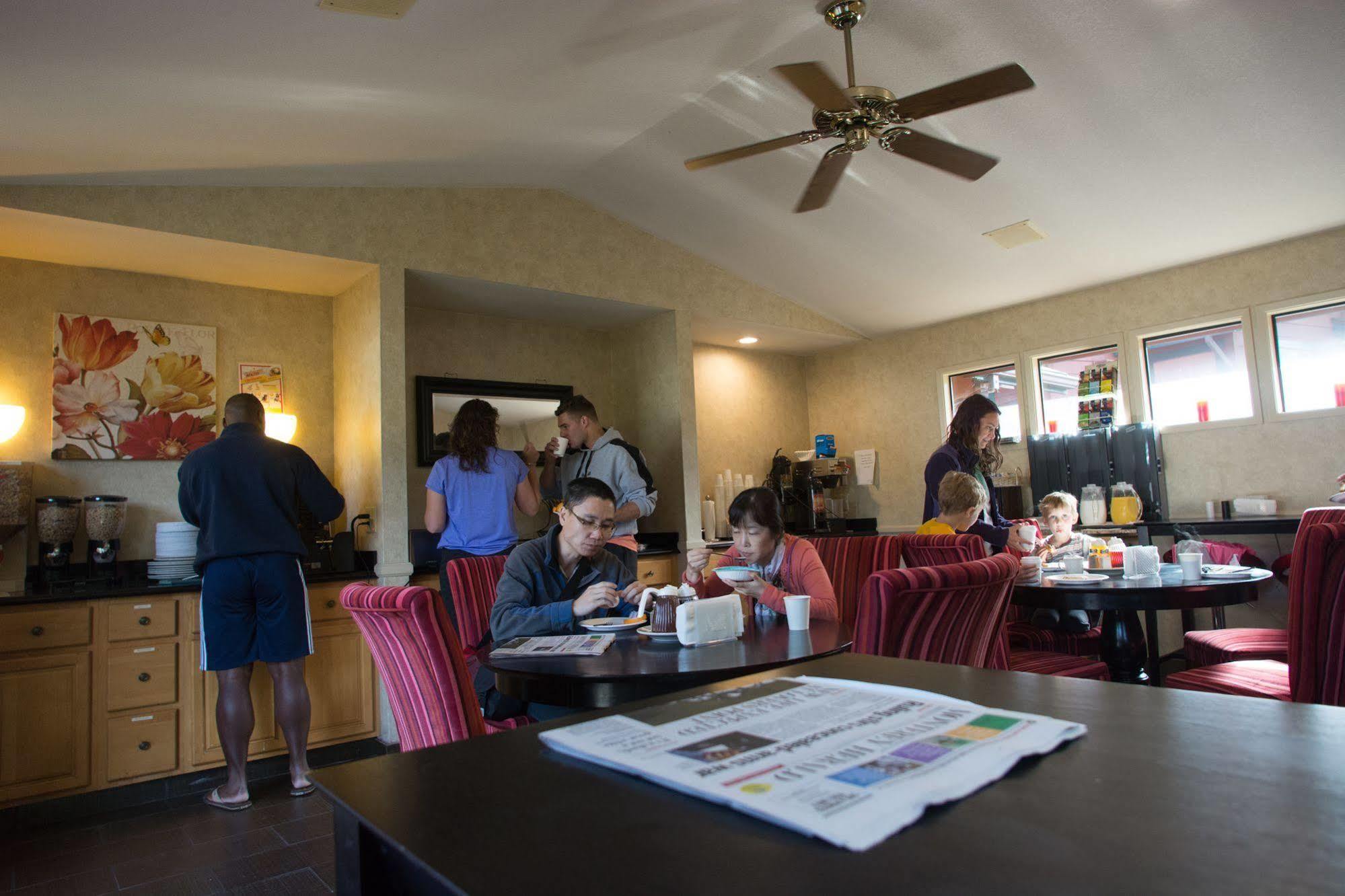 Rosedale Inn Πασίφικ Γκρόουβ Εξωτερικό φωτογραφία